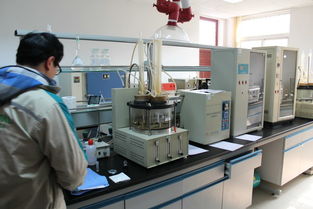 家家商城特約體驗(yàn)員探訪龍?bào)纯萍紳櫥凸S 生物技術(shù)推動(dòng)潤滑新未來